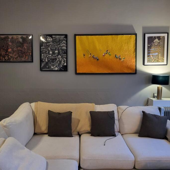 Apartment 5 Luxury Spacious Loft - Prime Location - Comfortable Bed & Sofa Brighton