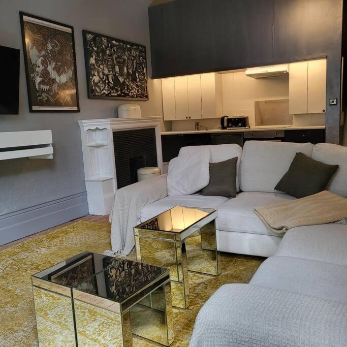 5 Luxury Spacious Loft - Prime Location - Comfortable Bed & Sofa * Brighton
