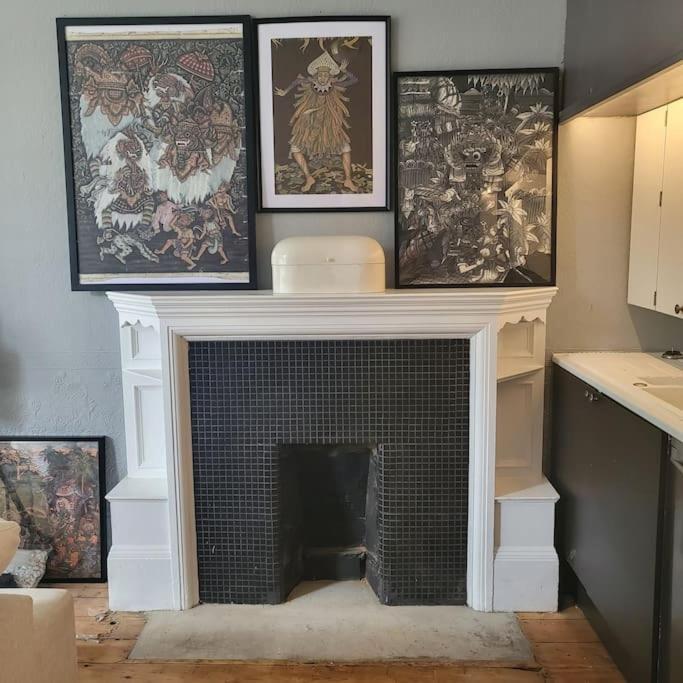 Apartment 5 Luxury Spacious Loft - Prime Location - Comfortable Bed & Sofa Brighton